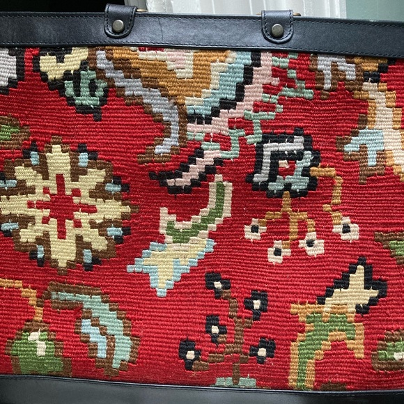 Kilim Leather Bag by Yun Art - Picture 3 of 9